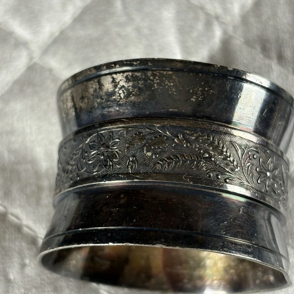 Antique Victorian Silverplate Floral Monogram Napkin Ring Estate 1880s Ornate‎
